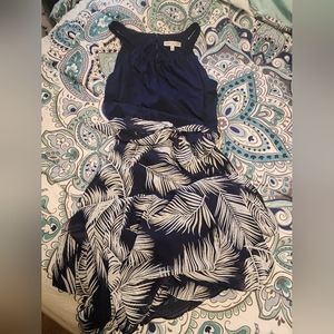 Blue and white leaf maxi dress
